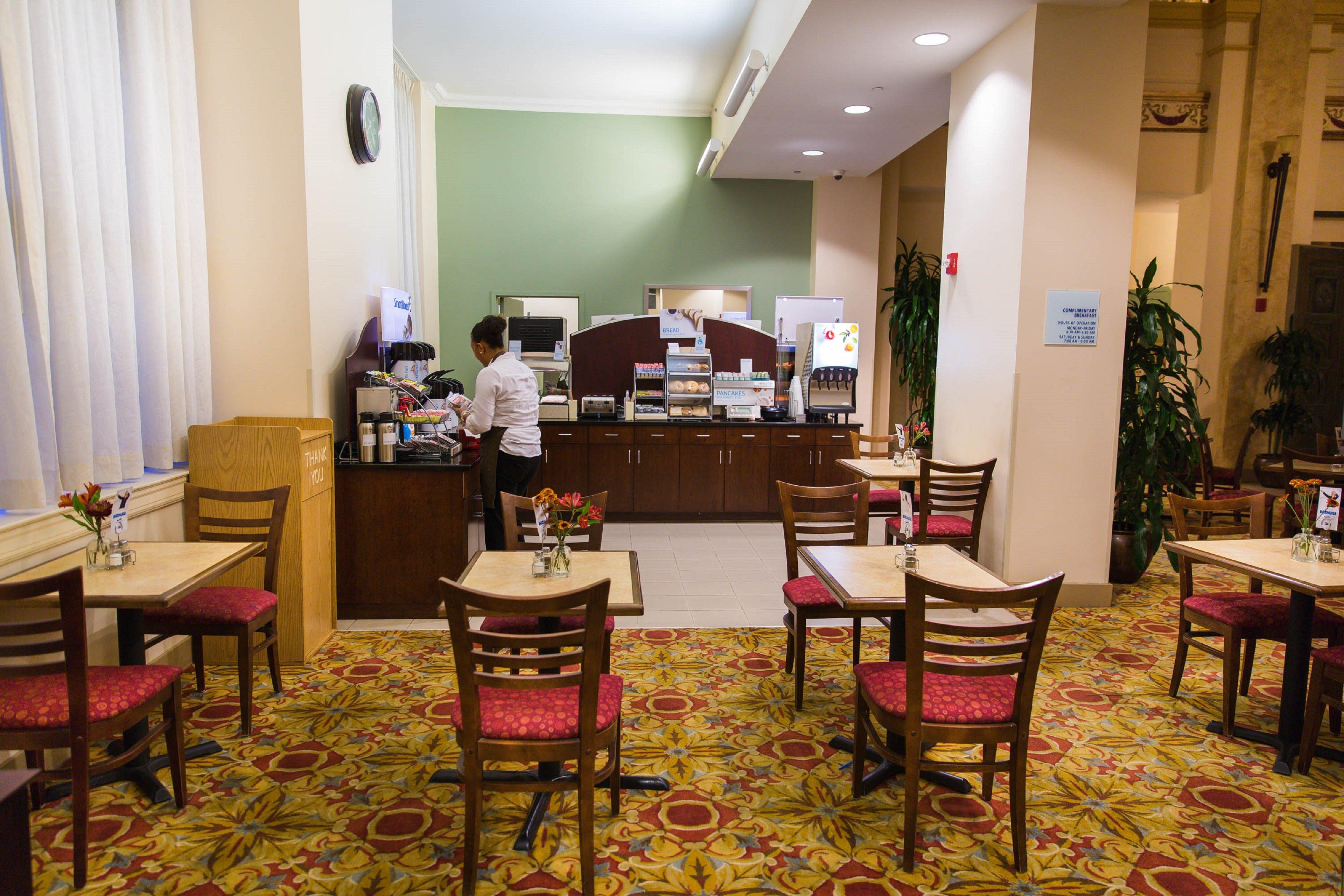 Holiday Inn Express Baltimore-Downtown, An Ihg Hotel Екстериор снимка